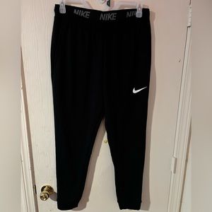 Nike joggers, black large